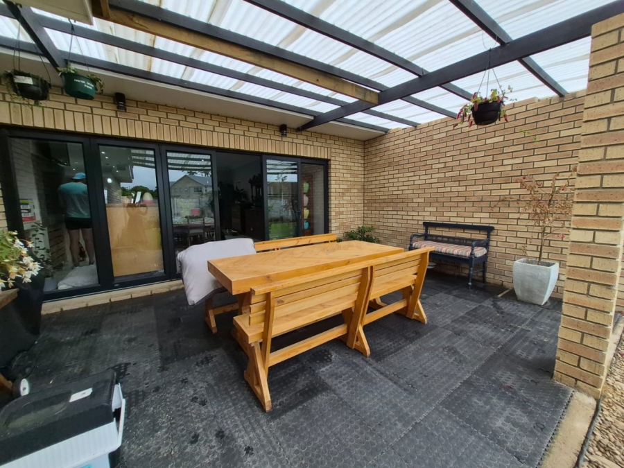 3 Bedroom Property for Sale in King George Park Western Cape